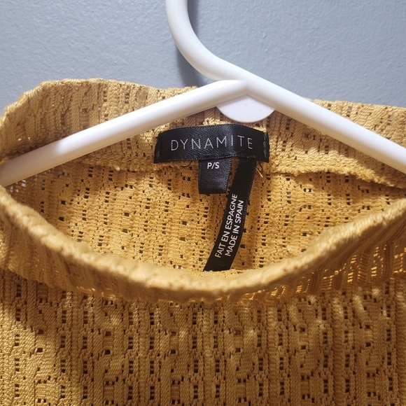 Dynamite Mustard Colored Funnel Neck Sleeveless Top S - Picture 3 of 5